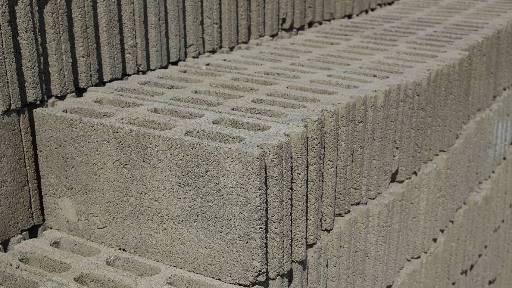 薄层抹灰砂浆的适用范围及基面要求  建材产品 行业资讯 保温材料 建筑攻略 施工流程 第1张