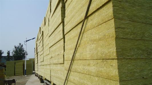 岩棉外墙保温板产品的特点和抗压能力分析  成都挤塑板 挤塑板 保温板 保温材料 建材产品 第1张