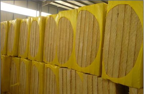 岩棉板的防水性怎么样呢  建材产品 保温材料 保温板 岩棉保温板 第1张